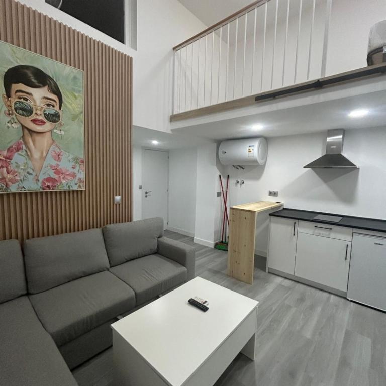 ERA Cozy Interior Apt - Ideal for families - Appartamento con 2 Camere da Letto e Terrazza - 7