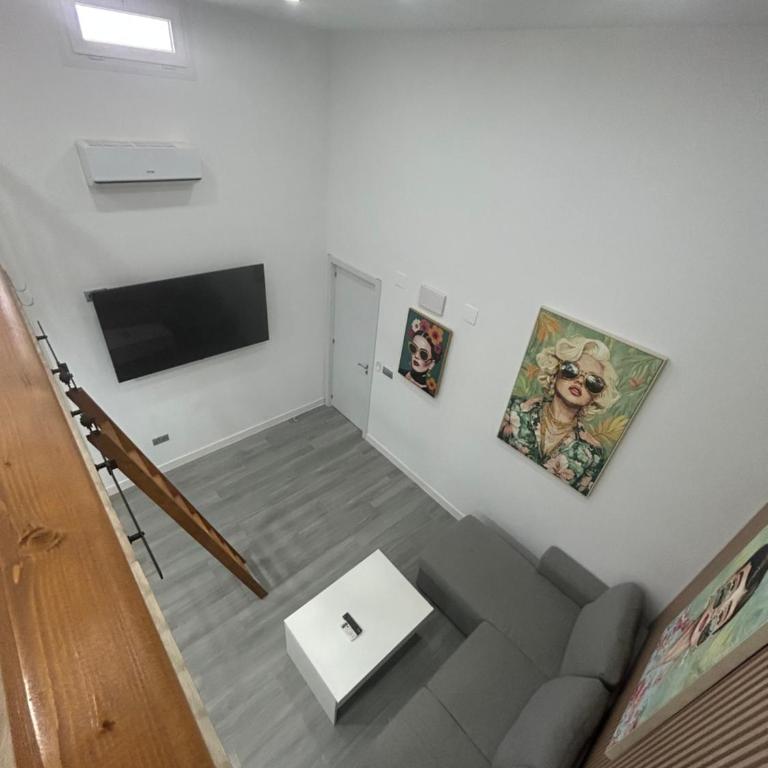 ERA Cozy Interior Apt - Ideal for families - Appartamento con 2 Camere da Letto e Terrazza - 17