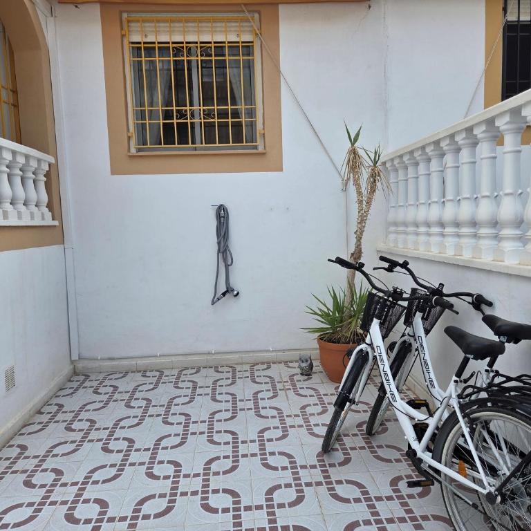 Casa AJ - Sunny Bungalow in Torrevieja - Haus mit 2 Schlafzimmern - 28