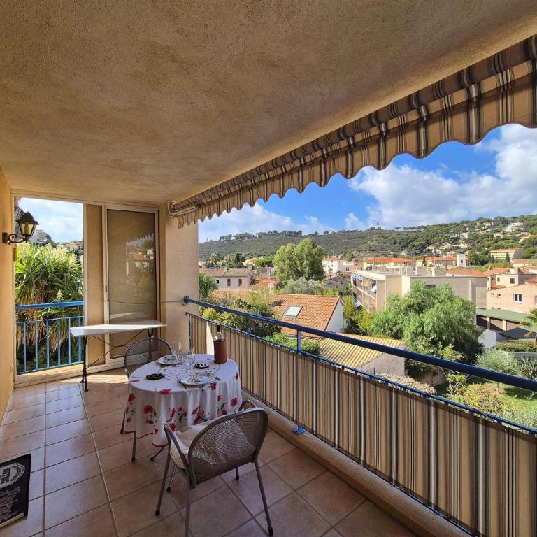 3 chambres, au coeur du village de Saint Mandrier - Appartamento con 3 Camere da Letto - 3