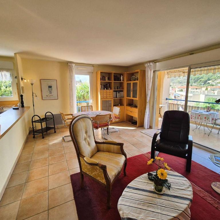 3 chambres, au coeur du village de Saint Mandrier - Appartamento con 3 Camere da Letto - 5