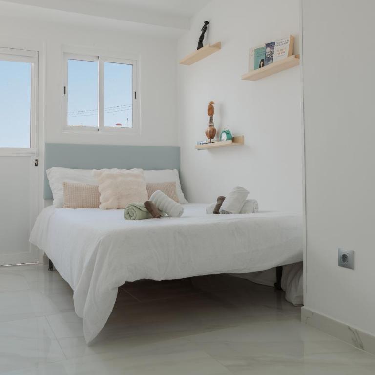 SleekLofts by City of Arts - Two-Bedroom Apartment with Terrace - 4