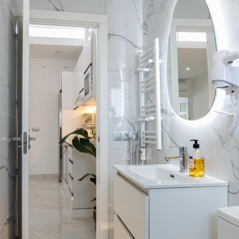 SleekLofts by City of Arts - Two-Bedroom Apartment with Terrace - 31