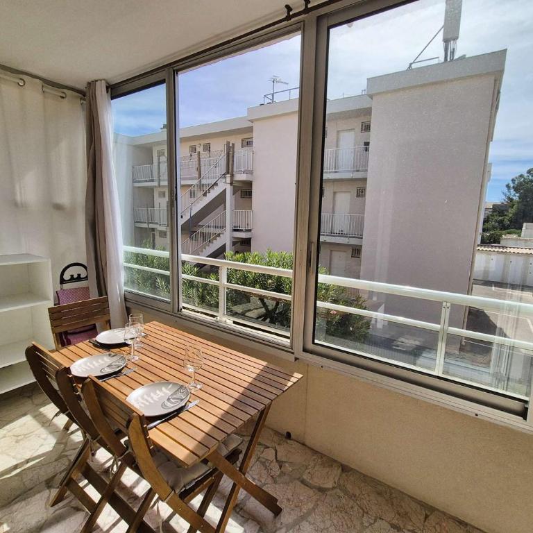 Appartement 1 chambre, climatisation, tout à pied - One-Bedroom Apartment - 2