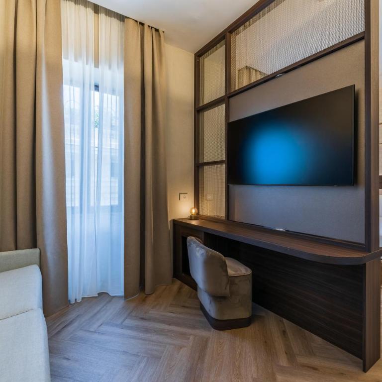 Hotel Raffaello - Sure Hotel Collection by Best Western - Junior Suite King con Divano Letto - 18