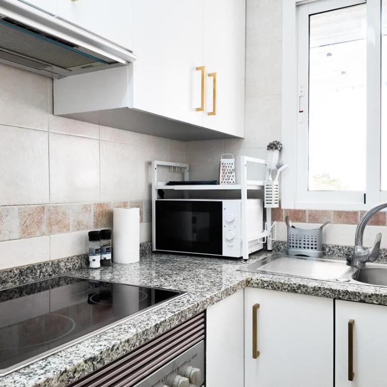 Casa Del Mar Luxe Apartment - Appartamento con 2 Camere da Letto e Balcone - 29