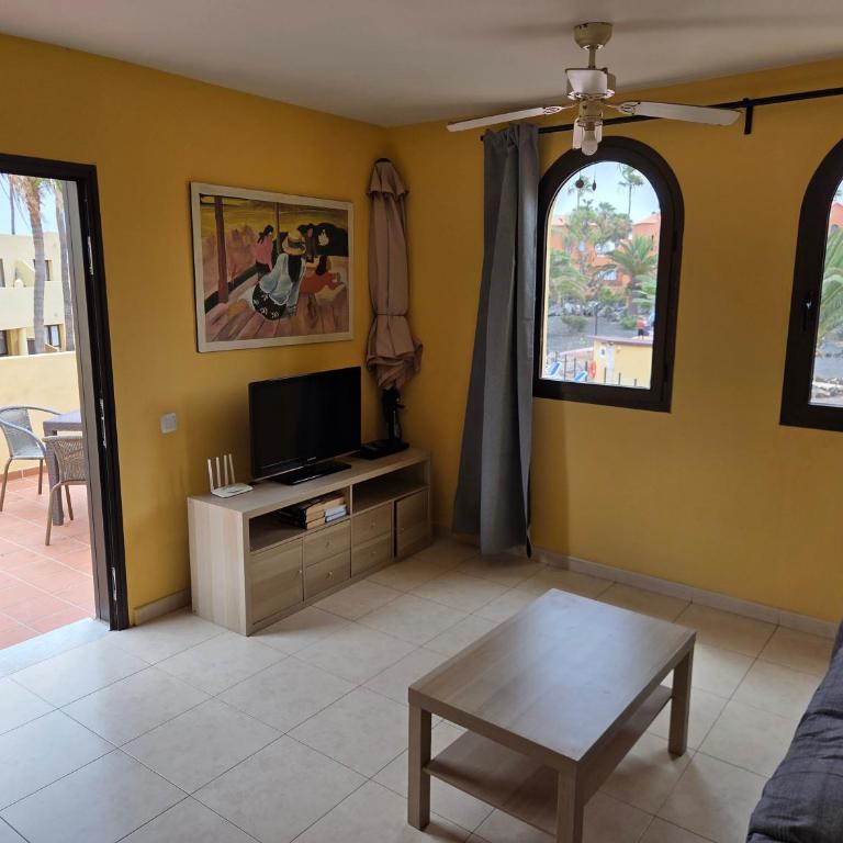Oasis Royal F319 - One-Bedroom Apartment - 13