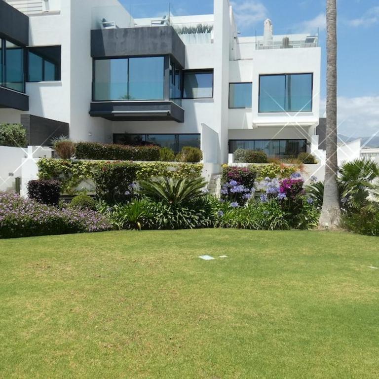 The Island Estepona Casa 5 Luxury Beachfront - Appartamento con 1 Camera da Letto - 65