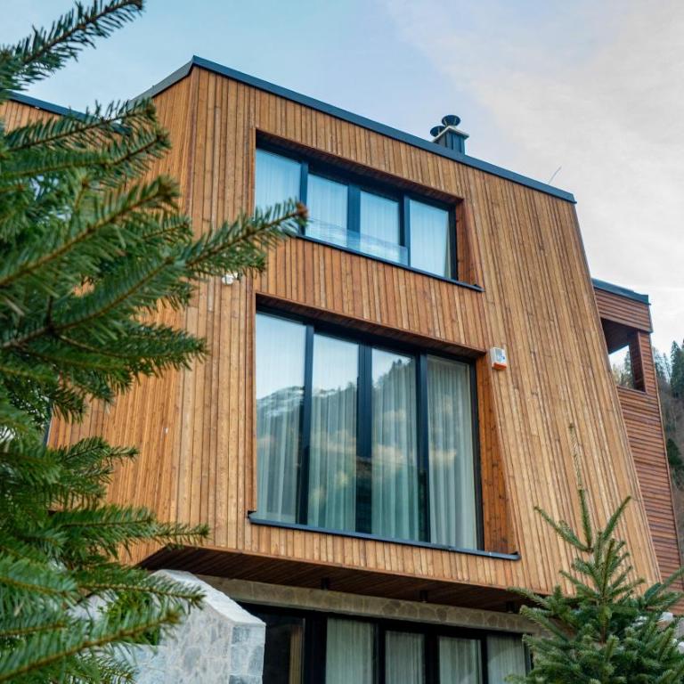 Mountain Retreat Hotel by Dukley - Peak Chalet - 1