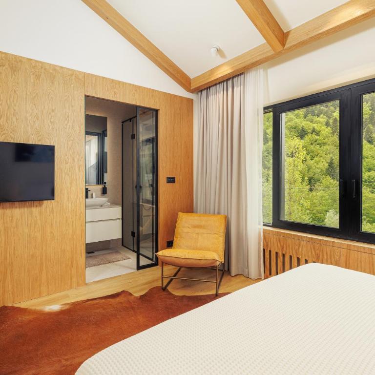 Mountain Retreat Hotel by Dukley - Peak Chalet - 4