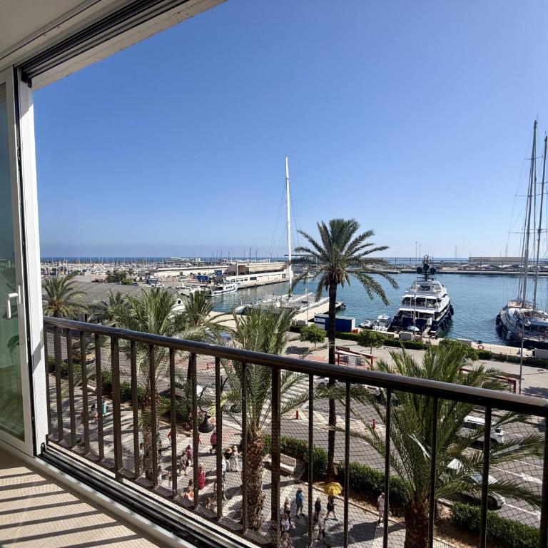Apartamento en el Puerto con Parking - Two-Bedroom Deluxe Apartment with Harbour View - 19