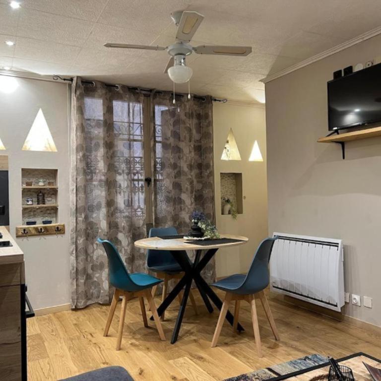 Appartement Cosy en Centre ville tout équipé - Appartamento Classic con 1 Camera da Letto e Letto King-Size - 4