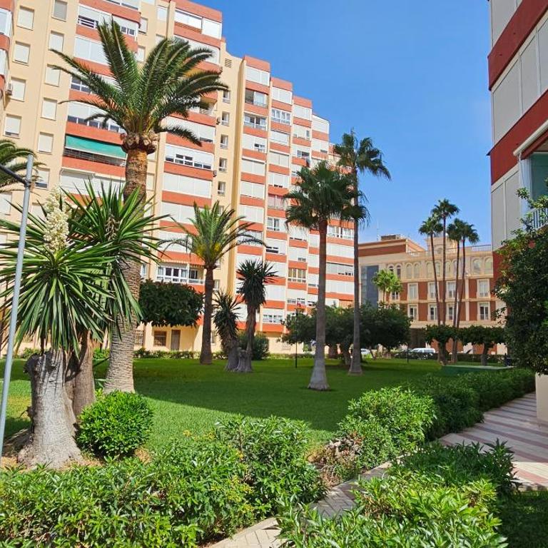 Moderne Studio-Wohnung an der Strandpromenade - Apartamento de 1 dormitorio - 2