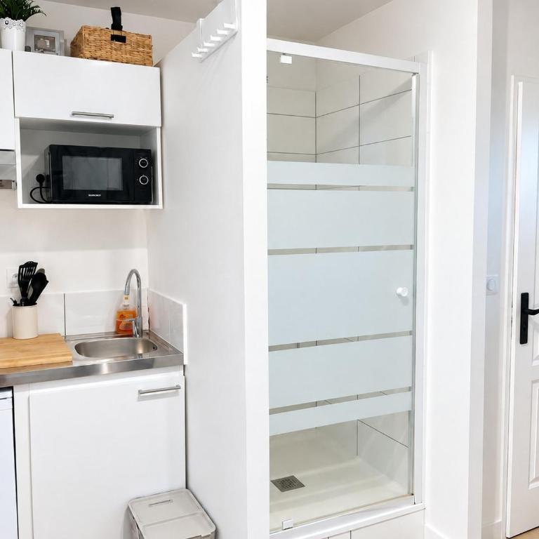 Lovely Dijon Studio • Ground Floor Haven - Apartamento - 10