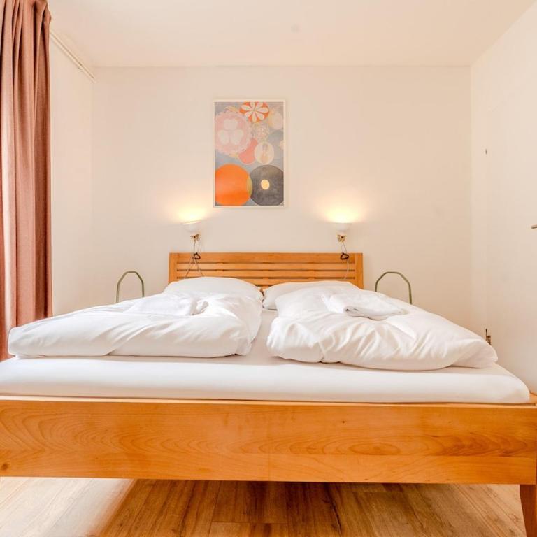 NOOR Colorful Central Studio Parking Option - One-Bedroom Apartment - 5