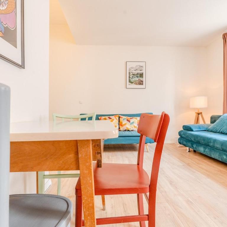 NOOR Colorful Central Studio Parking Option - One-Bedroom Apartment - 14