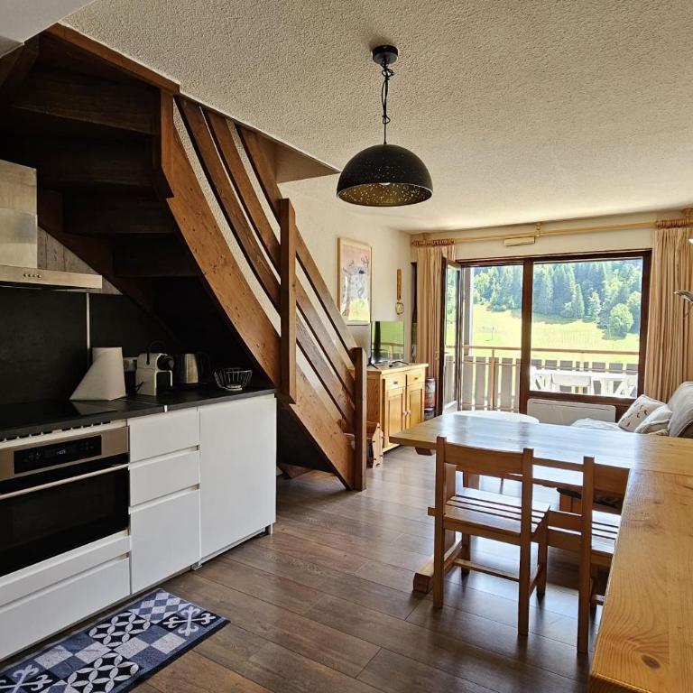 3-star apartment with view - Apartment - 2