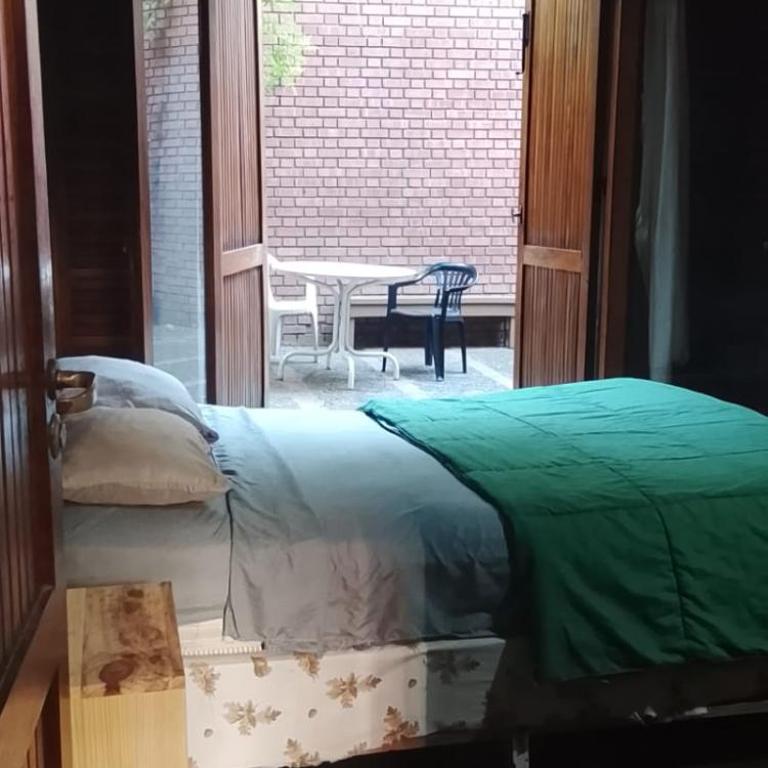 OlasHostel - Large Double Room - 1