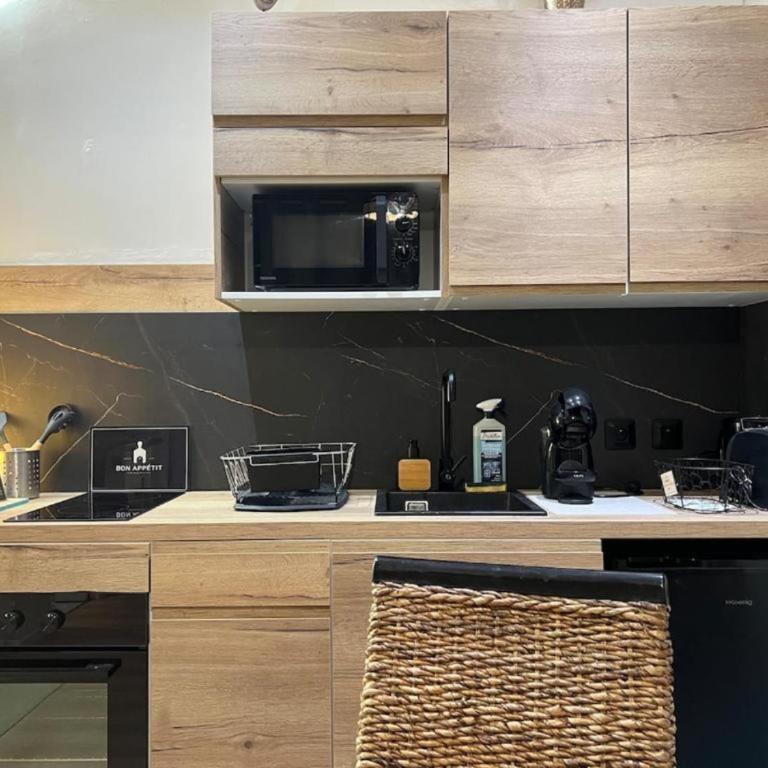 Appartement Cosy en Centre ville tout équipé - Appartamento con 1 Camera da Letto - 10