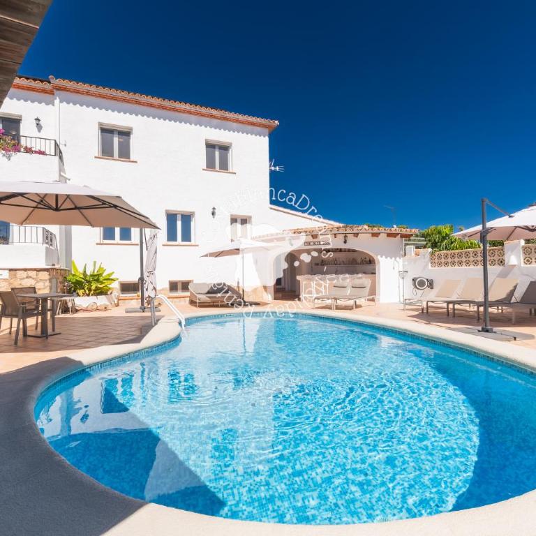 La Vida Loca - Villa with Private Pool - 2