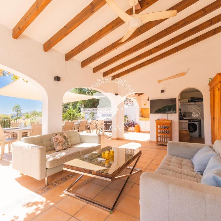 La Vida Loca - Villa with Private Pool - 11