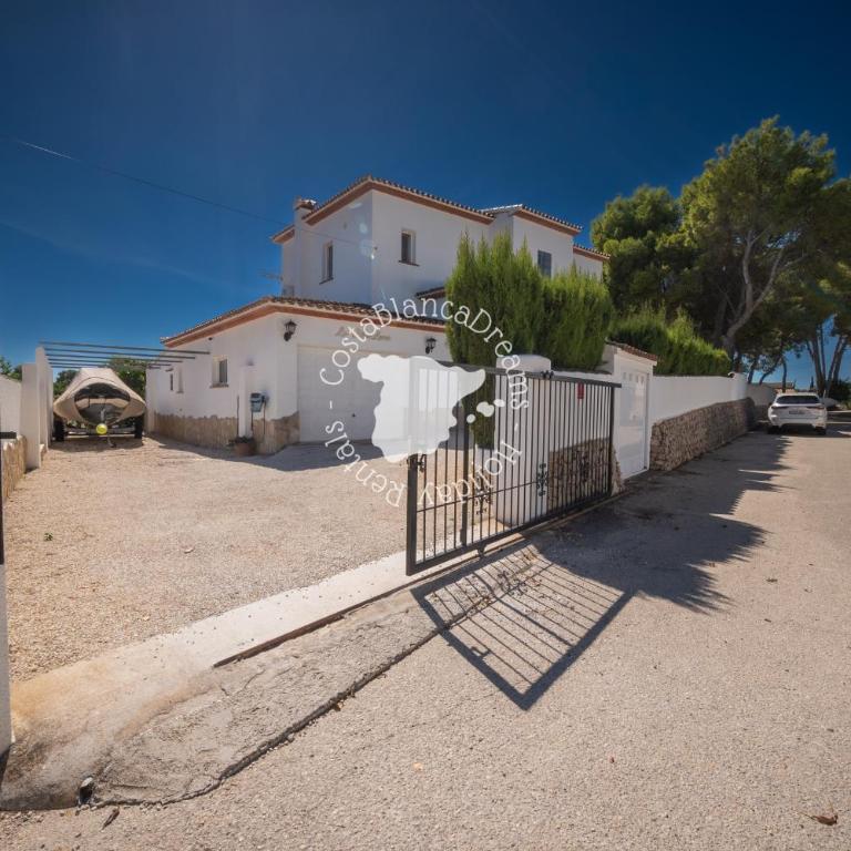 La Vida Loca - Villa with Private Pool - 51