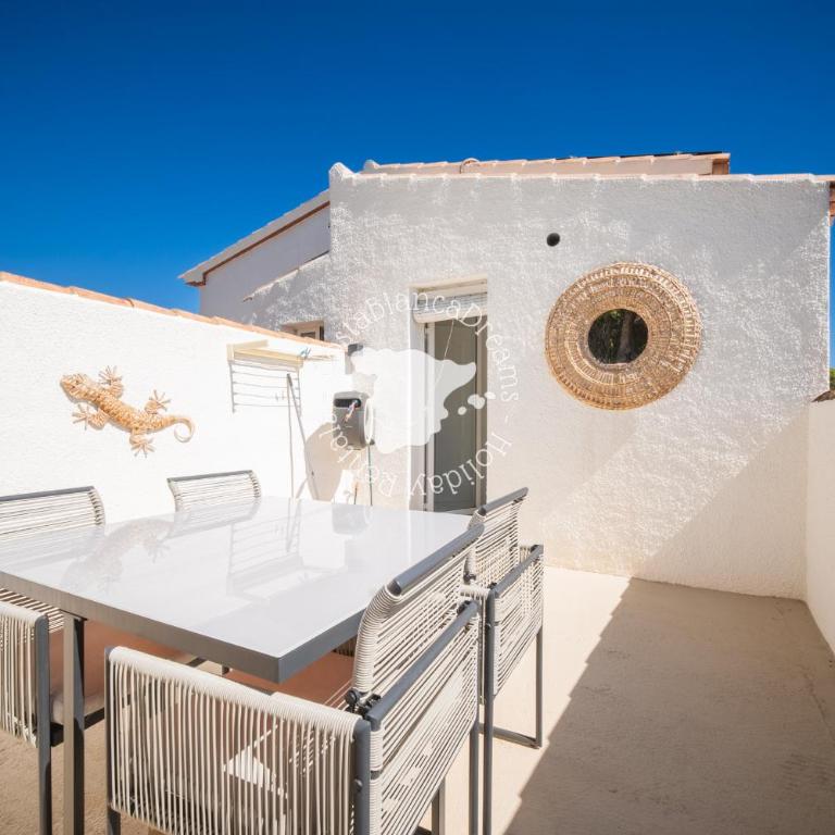 La Vida Loca - Villa with Private Pool - 38