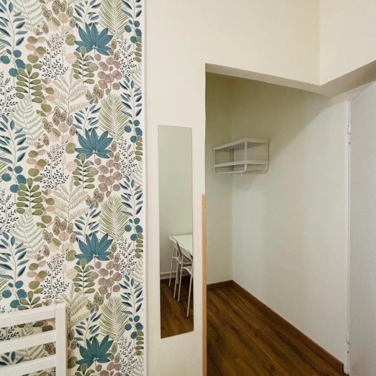 Eva Suites - Camera Matrimoniale con Bagno Privato - 9