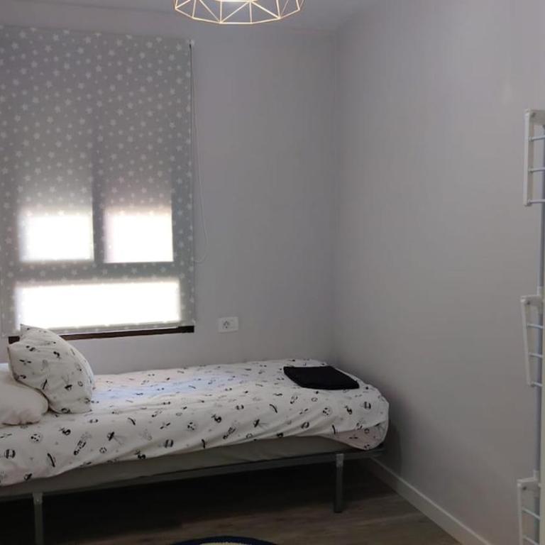 Apartamento de ensueño con piscina y vistas al mar - Two-Bedroom Apartment - 10