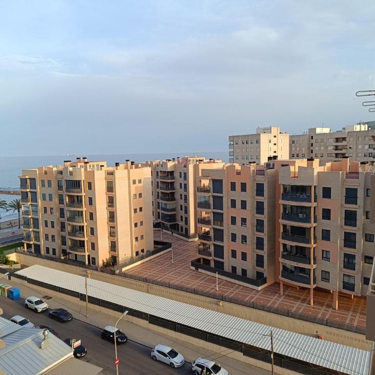 Apartamento de ensueño con piscina y vistas al mar - Two-Bedroom Apartment - 11