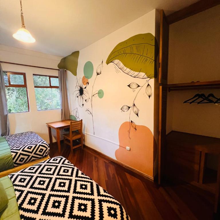 Mama Tungu hostel - Habitación Doble Estándar con 2 camas dobles - 4