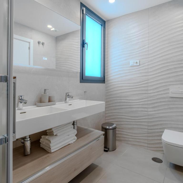 Lme81B - Sea View Terrace - Indoor Pool - Appartamento con 3 Camere da Letto e Vista Mare - 34