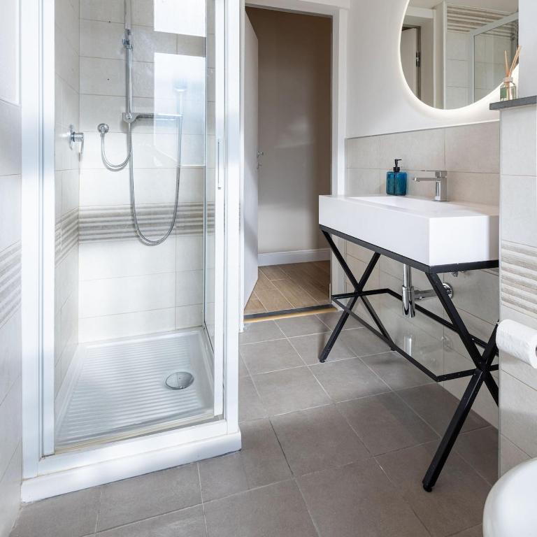 Central Apt Firenze - Appartamento con 3 Camere da Letto - 12