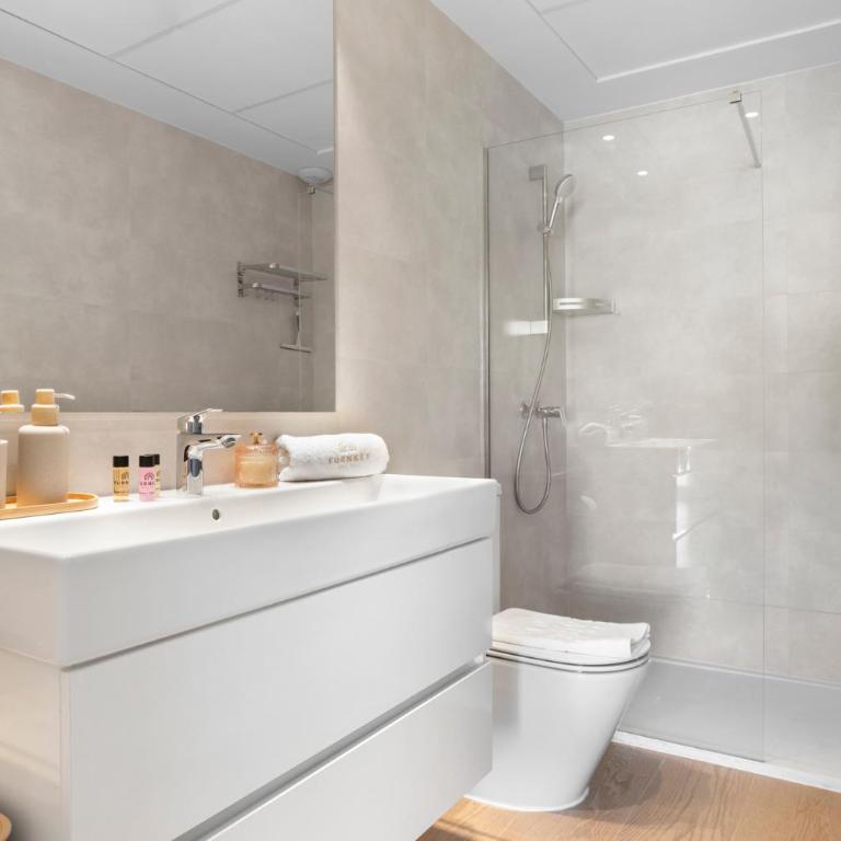 Zenity Azure Sunshine Apartment - Appartement 3 Chambres avec Piscine Privée - 27