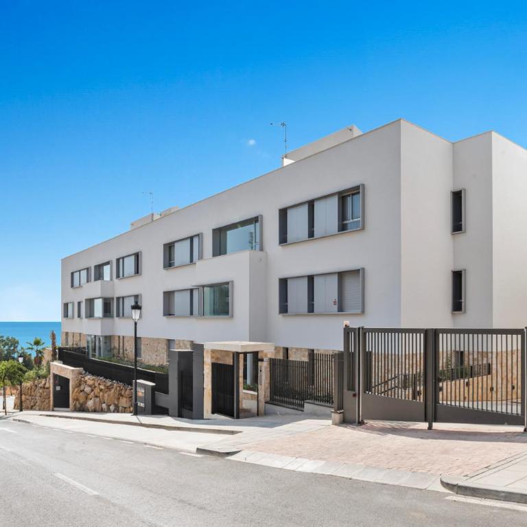Zenity Azure Sunshine Apartment - Appartement 3 Chambres avec Piscine Privée - 2