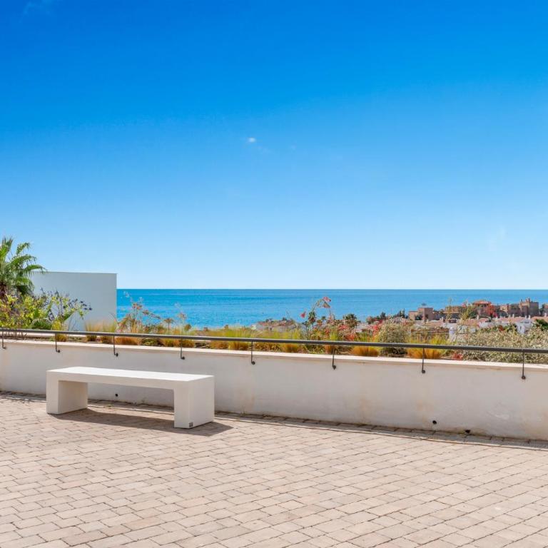 Zenity Azure Sunshine Apartment - Appartement 3 Chambres avec Piscine Privée - 31