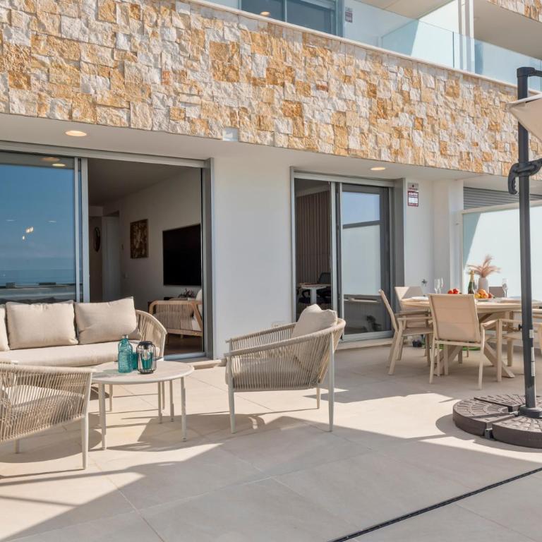 Zenity Azure Sunshine Apartment - Appartement 3 Chambres avec Piscine Privée - 35