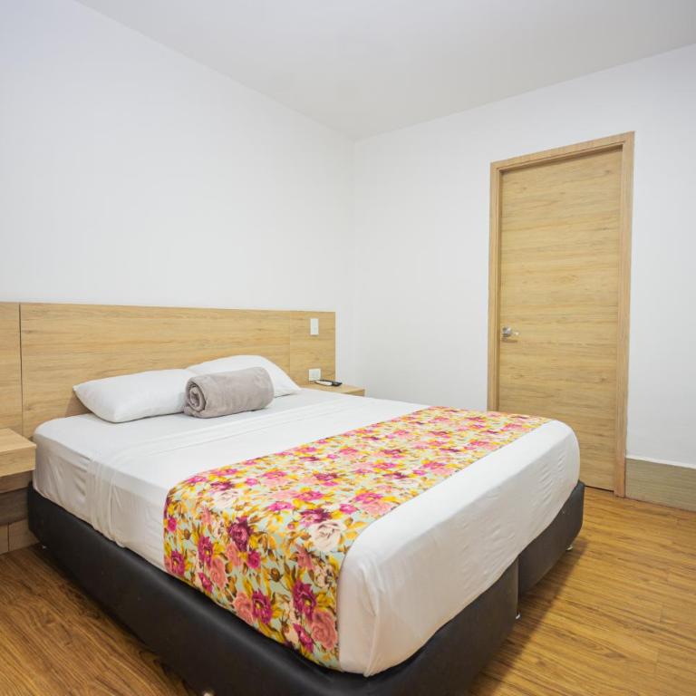 Hotel Poma Rosa Boutique Laureles - Habitación Triple Estándar - 1