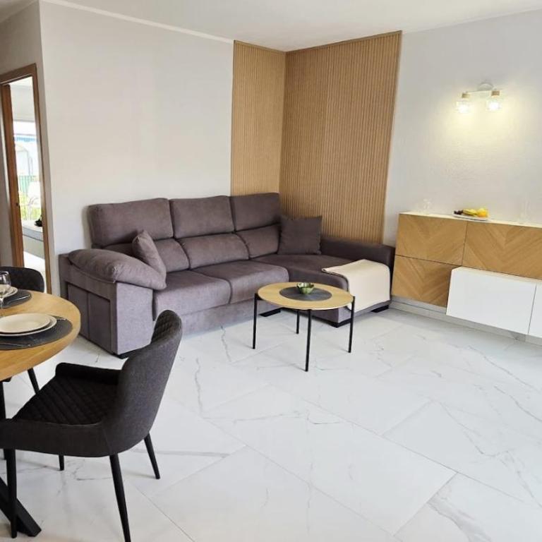 Peaceful Bungalow with Pool & Terrace - Two-Bedroom Apartment - 2