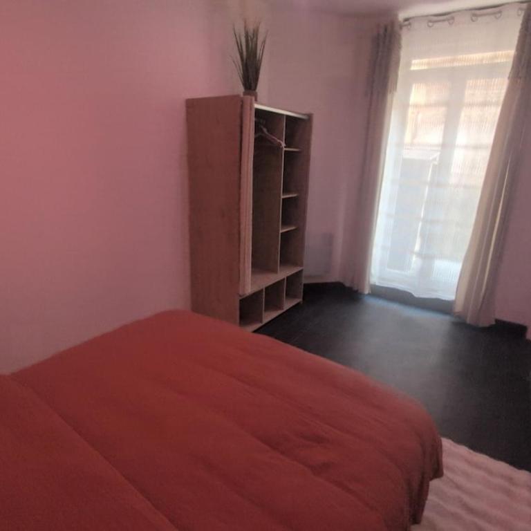 appartement cosy avec terrasse a reims - One-Bedroom Apartment - 11