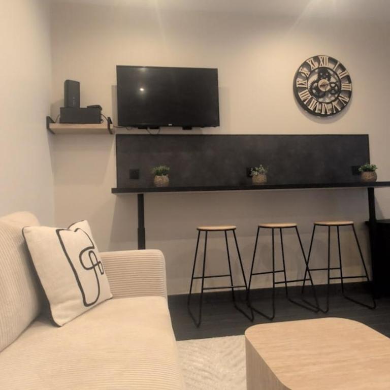appartement cosy avec terrasse a reims - One-Bedroom Apartment - 13