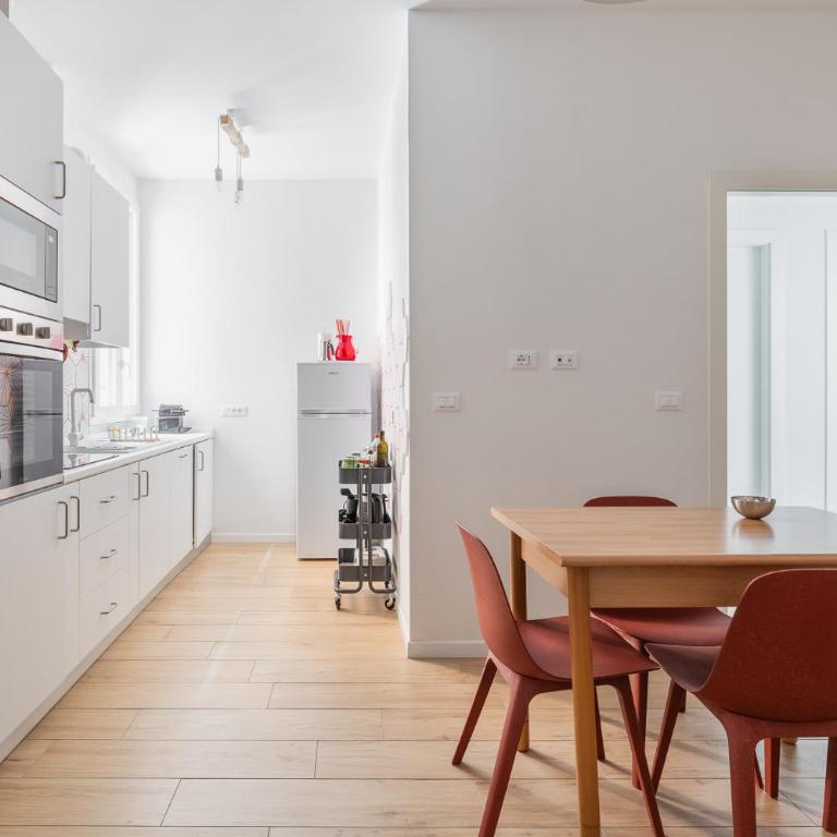 Via de' Coltelli City Center - Appartamento con 2 Camere da Letto - 6