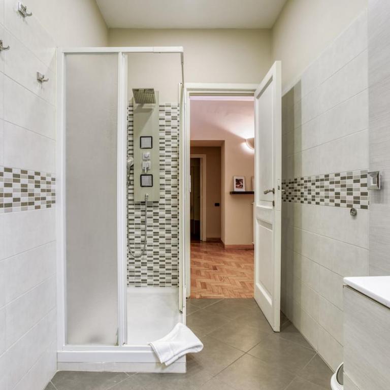 Michela's Maison - Appartamento con 3 Camere da Letto - 40