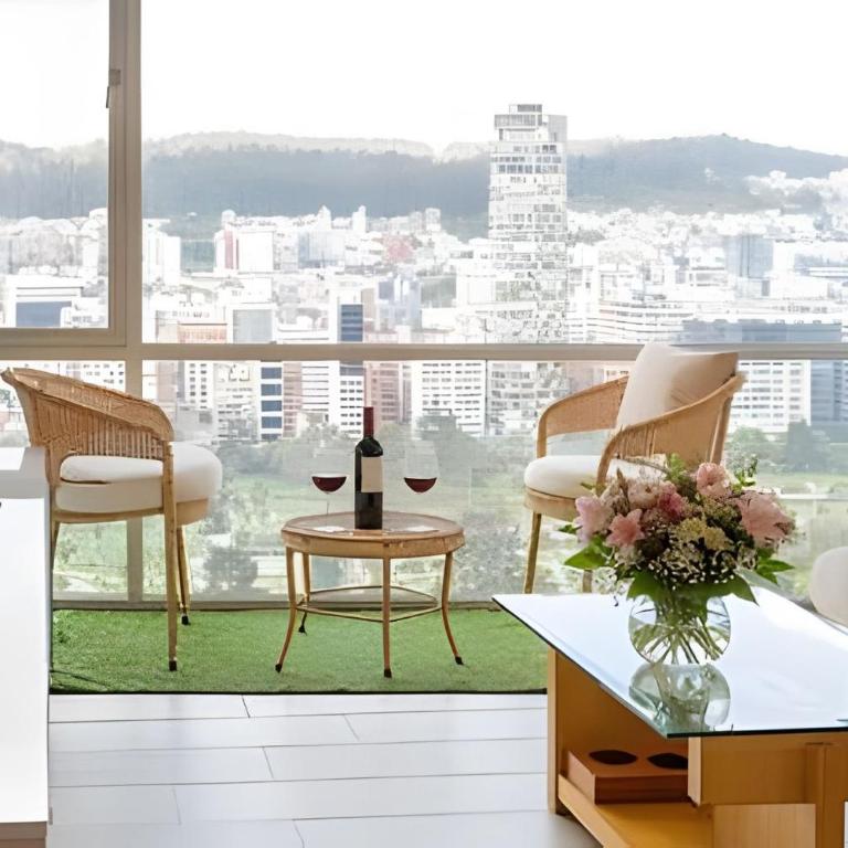 Family Apartment on the 23rd Floor Amazing View! - Apartment - 1