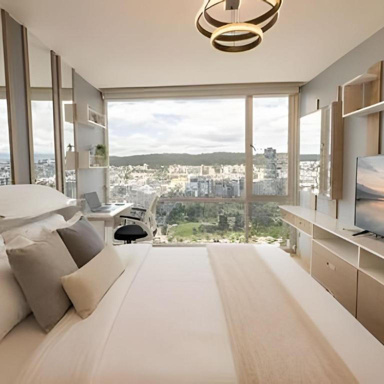 Family Apartment on the 23rd Floor Amazing View! - Apartment - 3