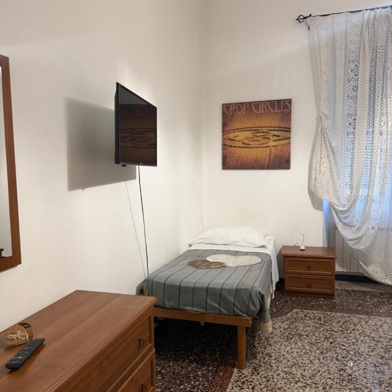 WOW HOME 3 - 175 mq - posteggio privato - davanti porto traghetti - fino a 10 posti letto - Appartamento Deluxe con 4 Camere da Letto - 18