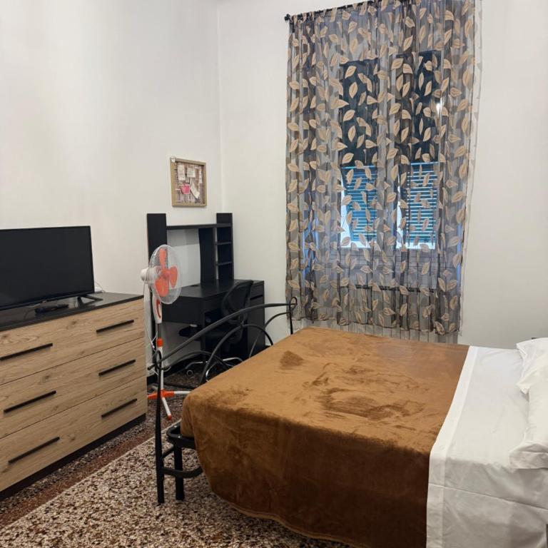 WOW HOME 3 - 175 mq - posteggio privato - davanti porto traghetti - fino a 10 posti letto - Appartamento Deluxe con 4 Camere da Letto - 13
