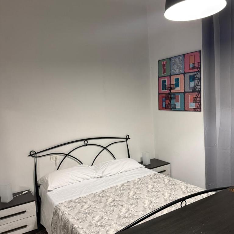 WOW HOME 3 - 175 mq - posteggio privato - davanti porto traghetti - fino a 10 posti letto - Appartamento Deluxe con 4 Camere da Letto - 15