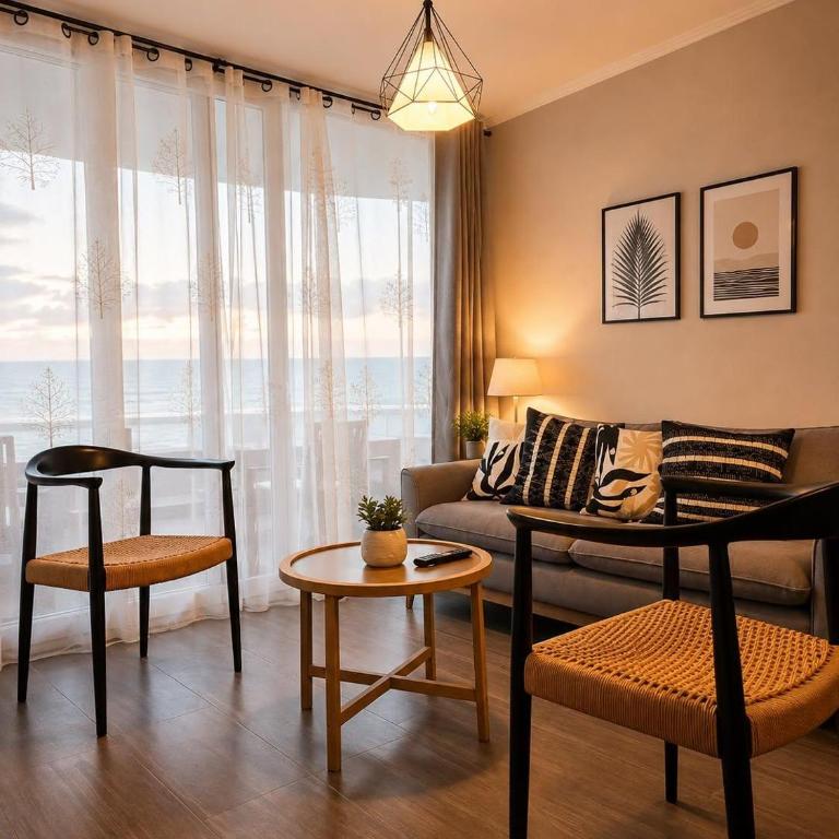 Ocean view, infinity pool, free parking - Apartamento de 2 dormitorios con balcón y vistas al mar - 2