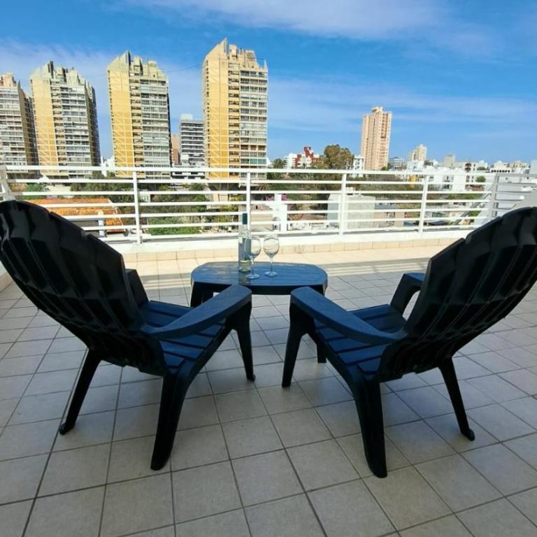 Dpto Nuevo Balcón con Asador Terraza propia con vista a sierras Cochera sin costo Pileta Seguridad 24 hs Av Colón Alberdi Ubicación estratégica H Clínicas Kempes Shopping Carlos Paz - Apartamento de 1 dormitorio - 15